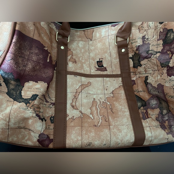 Ah Young Travel Duffel Bag From Giles N Brooks - Picture 7 of 16